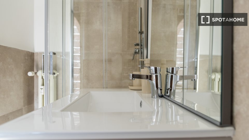 Apartment Milan, 1 bed, 44m² — photo 10