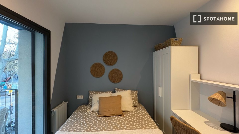 Double room Barcelona, 4 beds, 90m² — photo 13