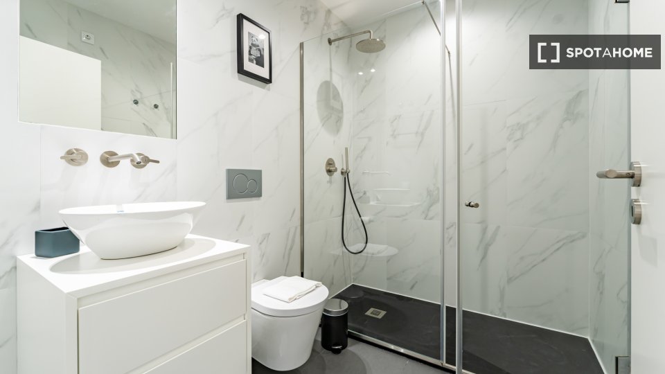 Apartment Porto, 2 beds, 162m² — photo 10