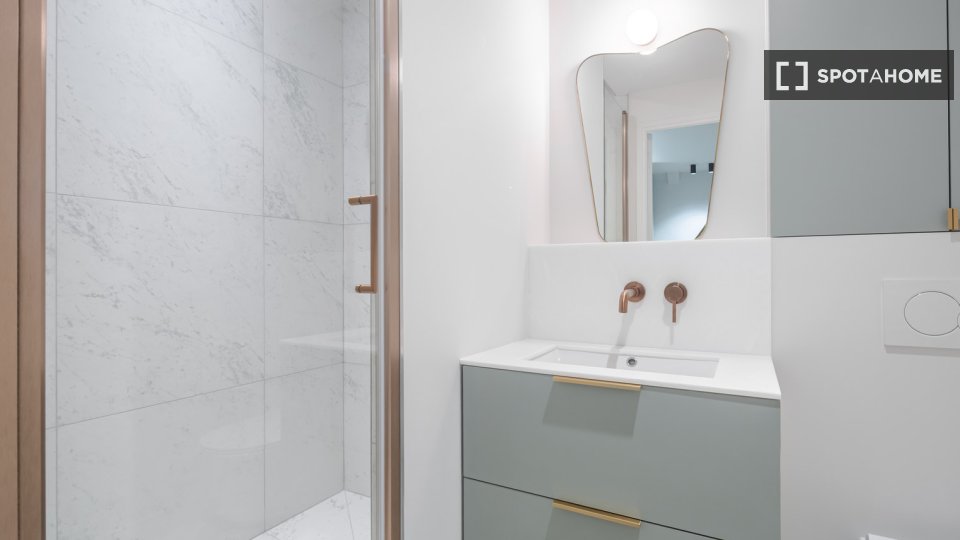 Apartment Paris, 1 bed, 26m² — photo 7