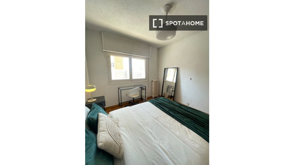 Double room Madrid, 6 beds — photo 4
