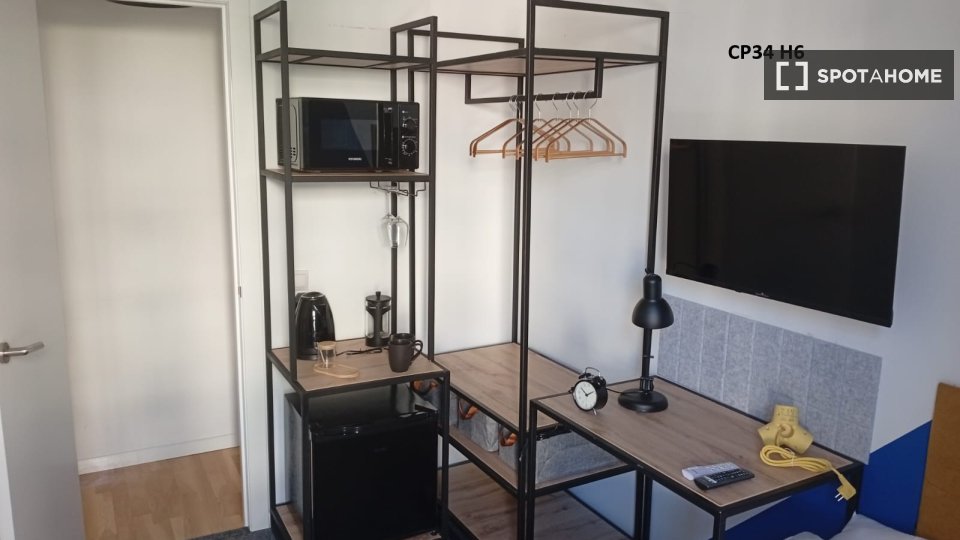 Double room Madrid, 8 beds — photo 1