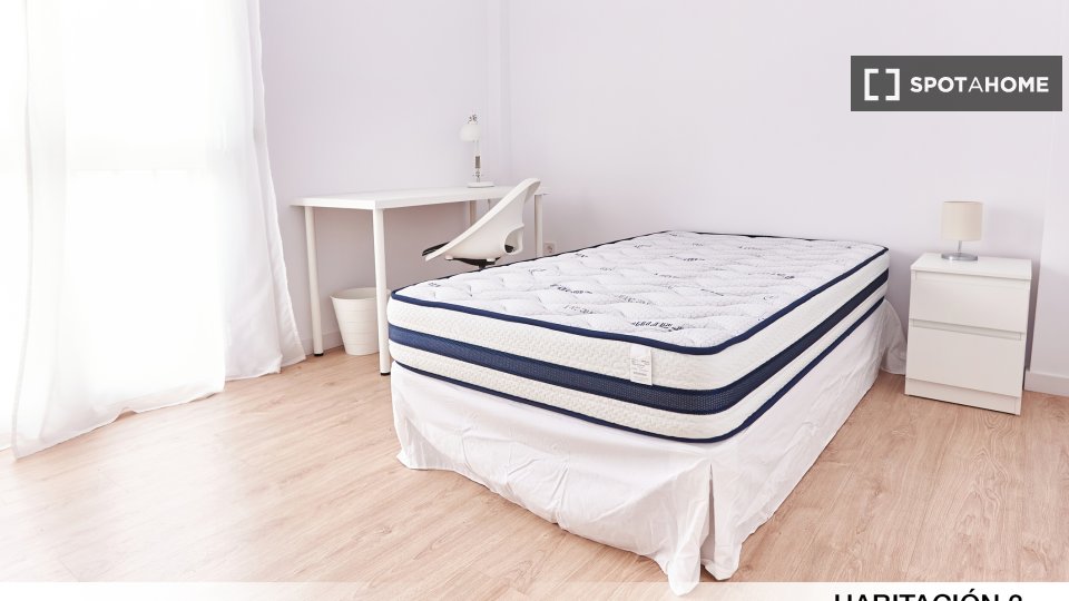 Double room Seville, 5 beds — photo 34