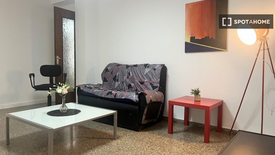 Double room Valencia, 4 beds, 100m² — photo 3