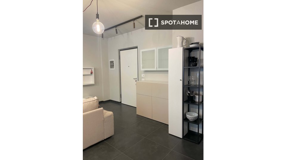 Apartamento Milán, 1 habitación, 48m² — foto 2