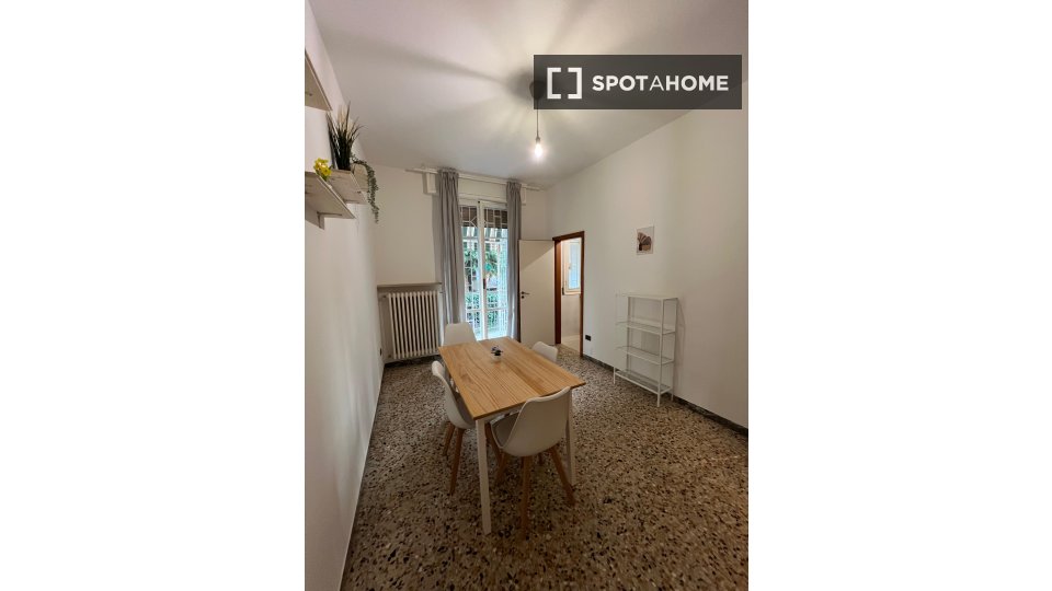 Double room Bologna, 3 beds, 130m² — photo 8