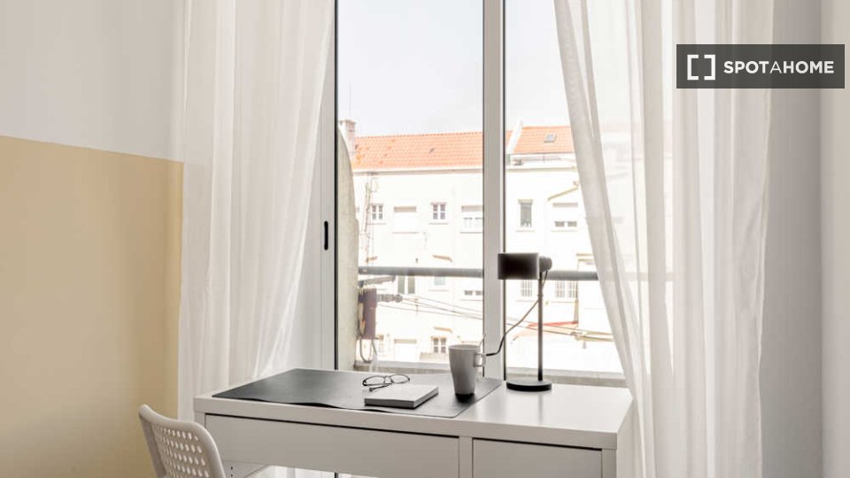 Double room Lisbon, 7 beds — photo 47
