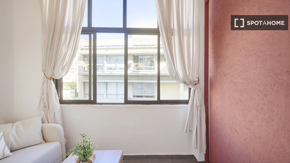 Double room Lisbon, 5 beds — photo 5
