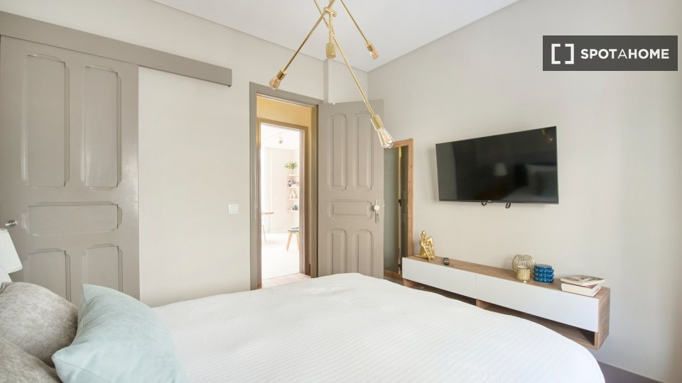 Apartment Lisbon, 1 bed — photo 22