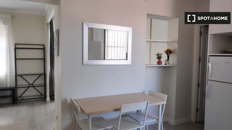 Apartment Madrid, 1 bed, 40m² — photo 2