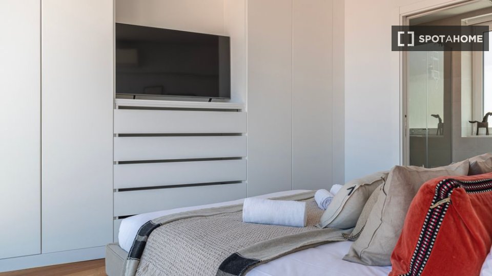 Apartment Lisbon, 3 beds — photo 18