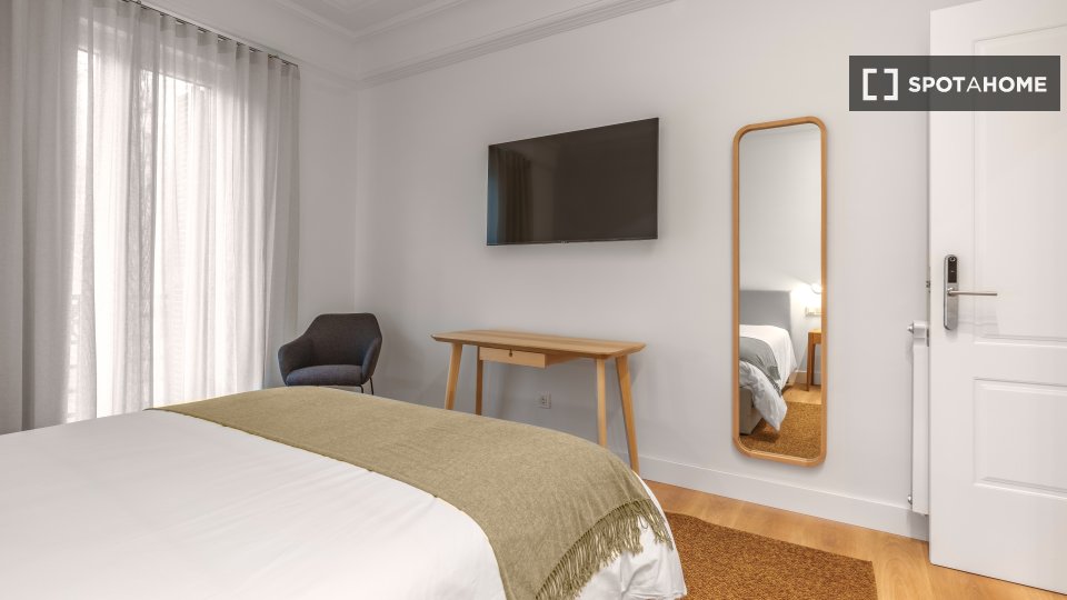 Habitación en piso de 6 habitaciones en Gros, San Sebastián