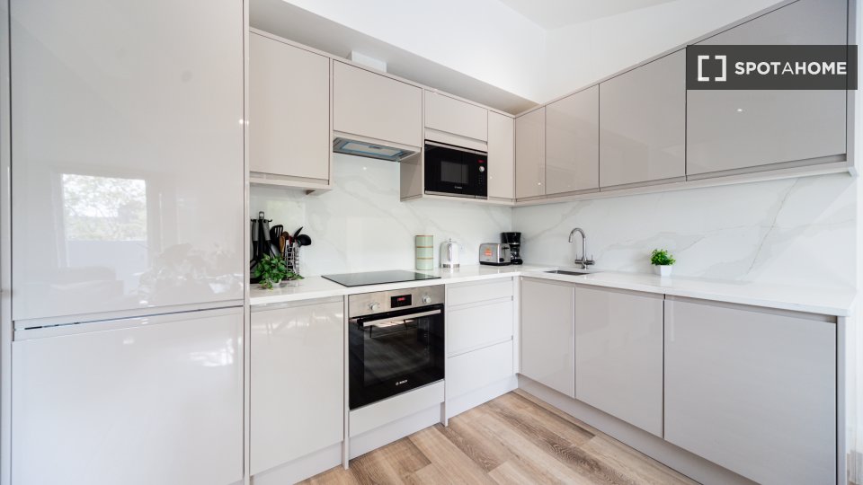 Apartment London, 2 beds, 60m² — photo 20
