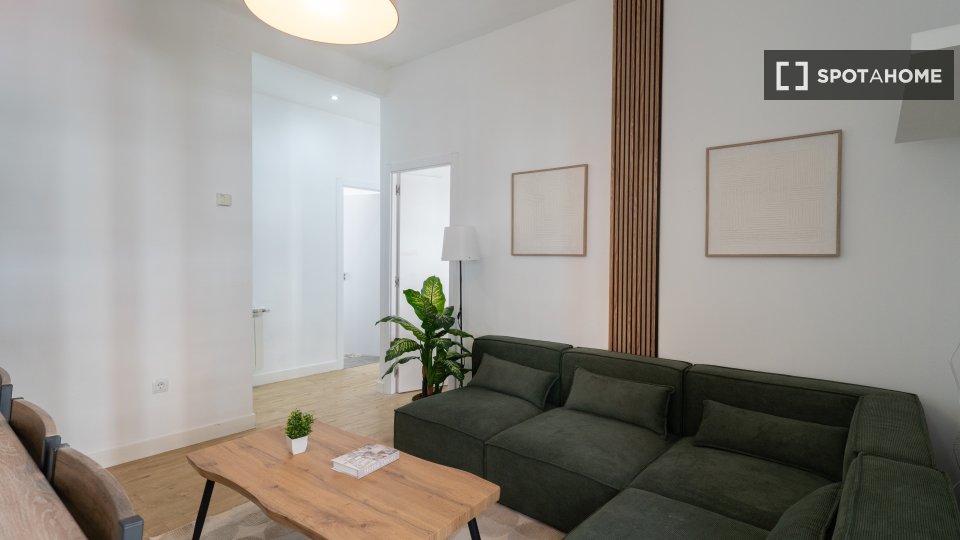 Double room Madrid, 6 beds — photo 8