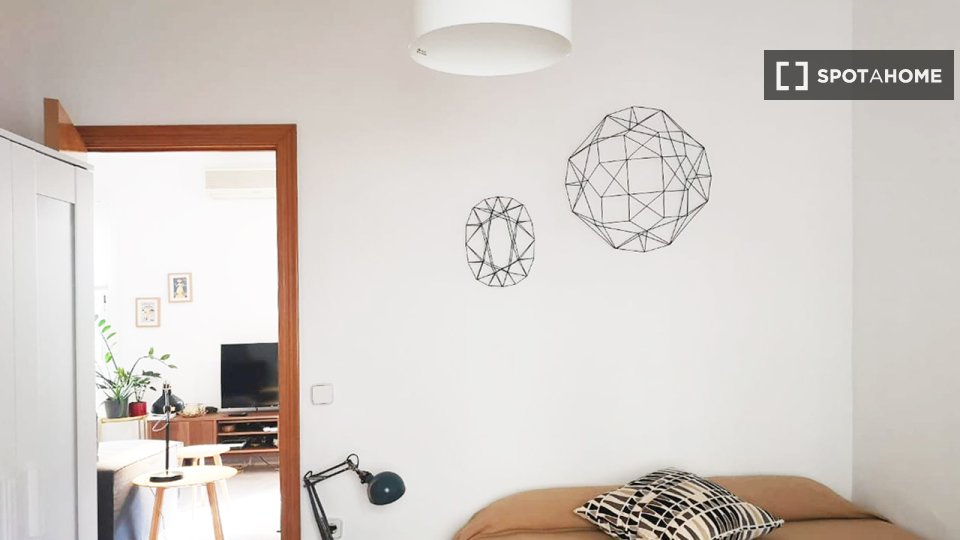 Double room Barcelona, 1 bed, 90m² — photo 3