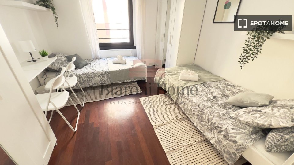 Double room Milan, 4 beds, 100m² — photo 2