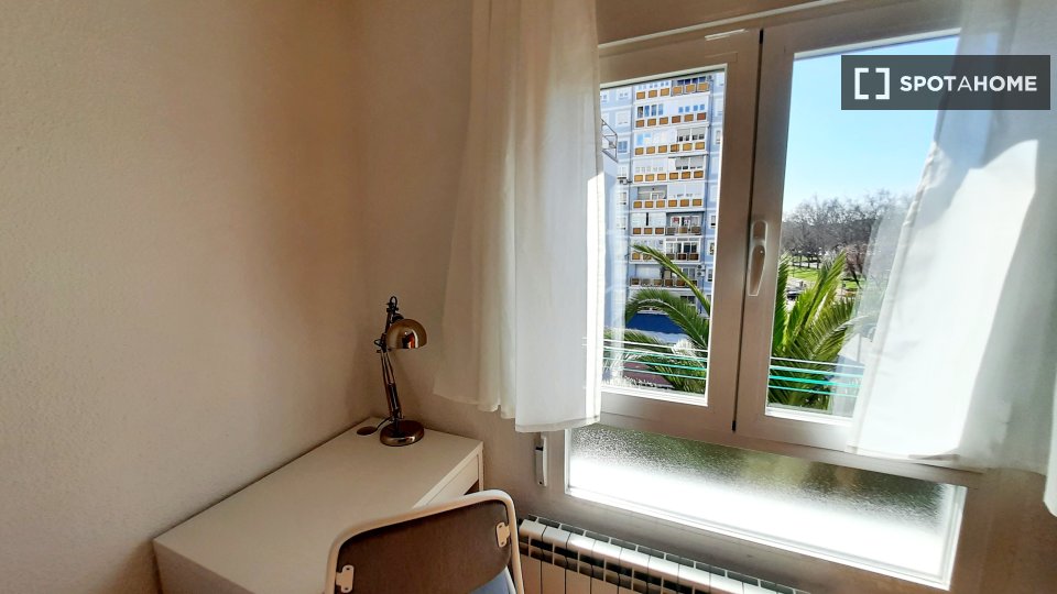 Double room Madrid, 4 beds, 90m² — photo 40