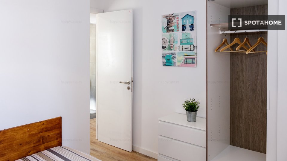 Double room Barcelona, 10 beds — photo 21