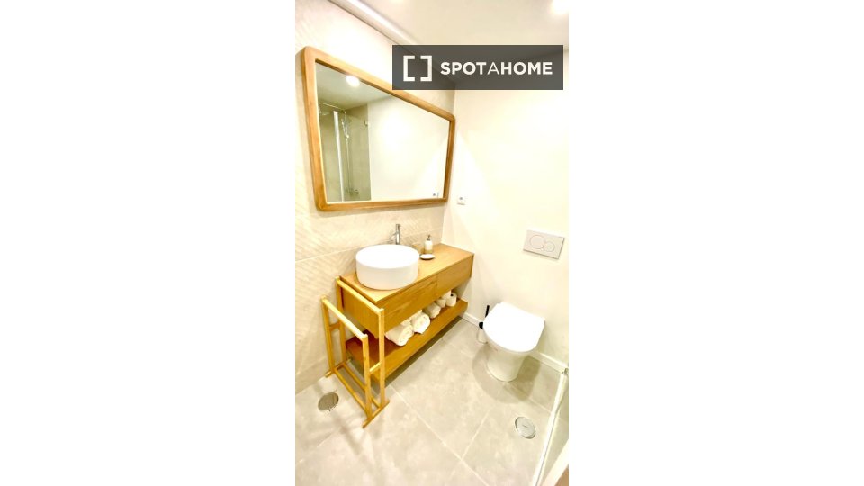 Apartment mono Lisbon, 50m² — photo 11