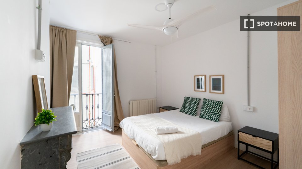 Double room Madrid, 10 beds — photo 51