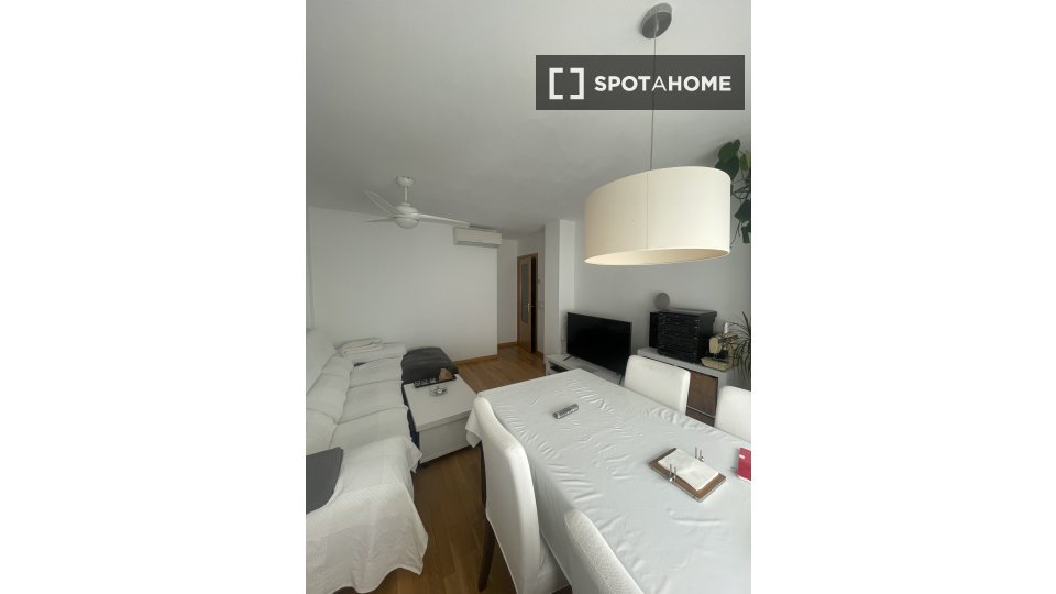 Double room Madrid, 1 bed, 90m² — photo 7