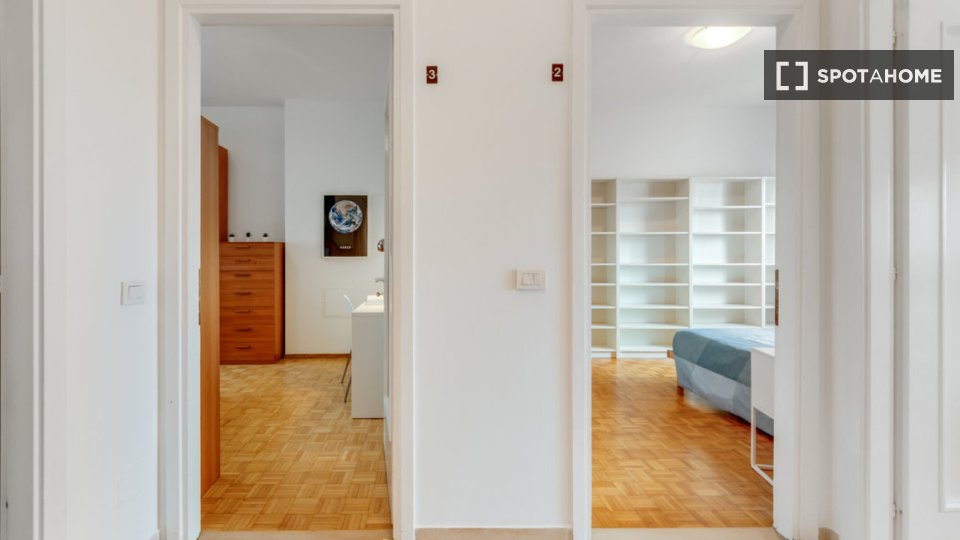 Double room Milan, 3 beds, 105m² — photo 5