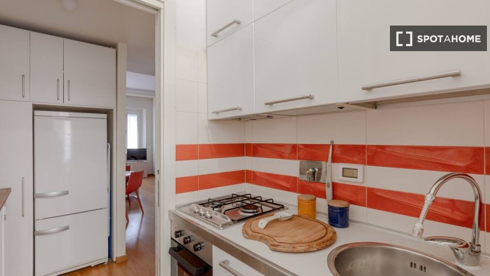 Apartment Rome, 1 bed — photo 2