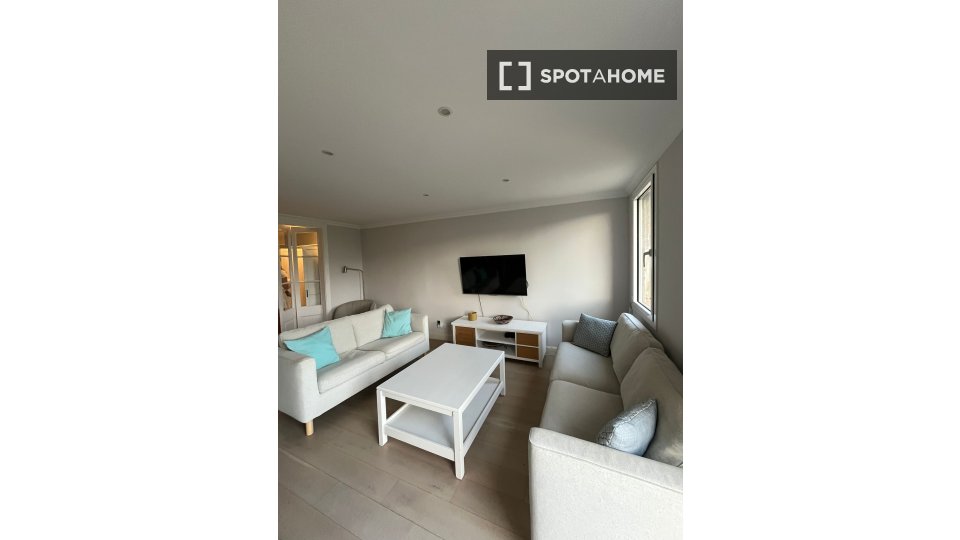 Apartment Barcelona, 3 beds — photo 11