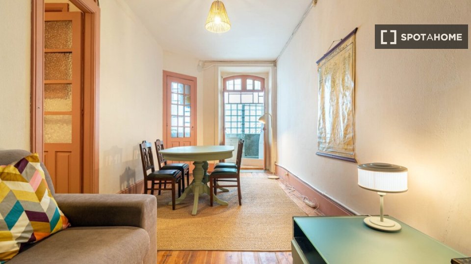 Apartment Porto, 3 beds, 90m² — photo 2