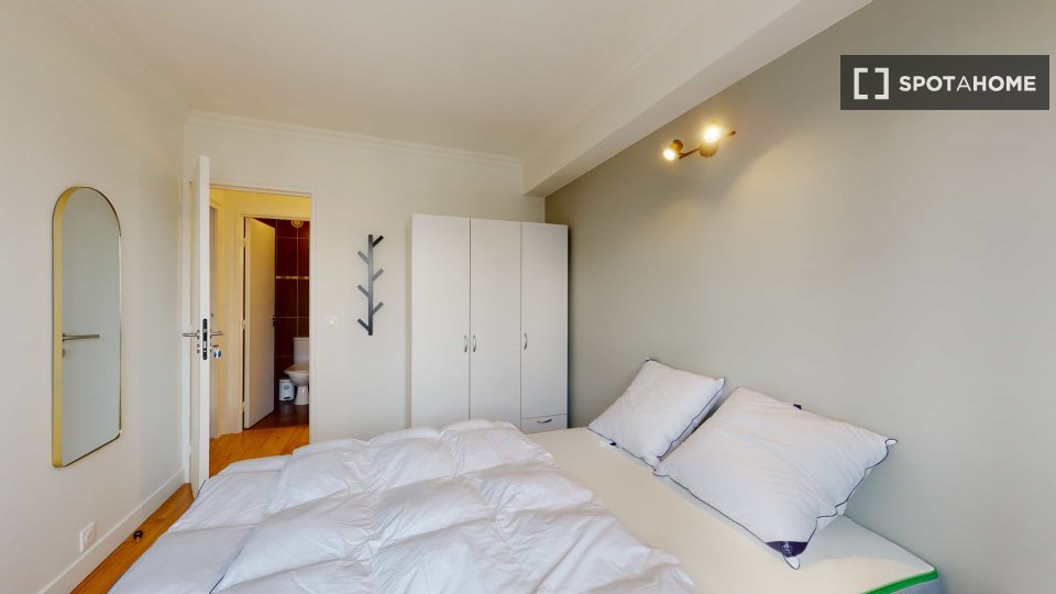 Double room Paris, 15 beds — photo 12