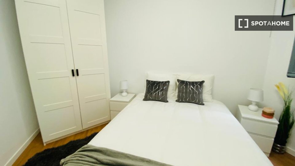 Double room Madrid, 5 beds — photo 36