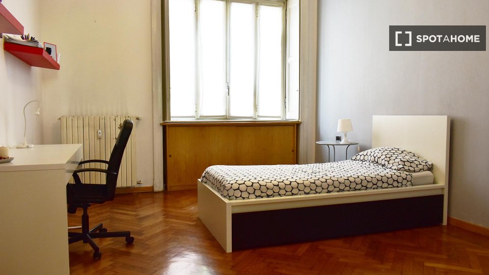 Double room Milan, 5 beds, 110m² — photo 4