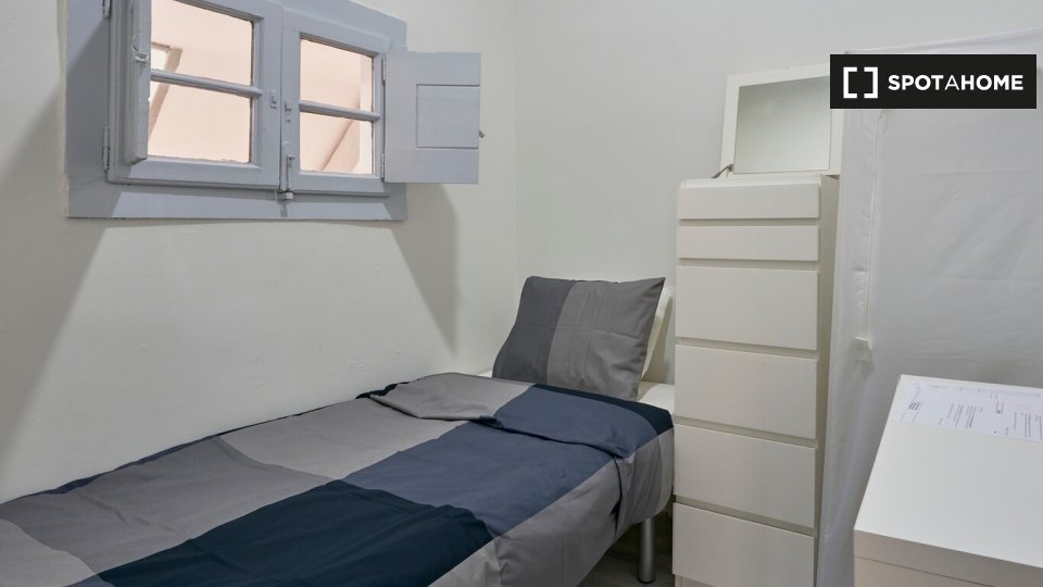 Double room Lisbon, 7 beds — photo 3
