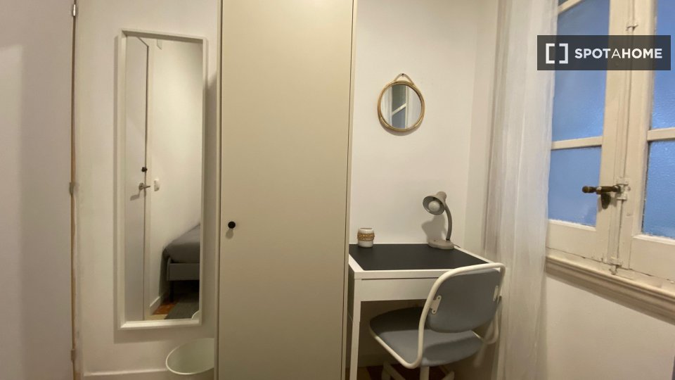 Double room Madrid, 4 beds — photo 19