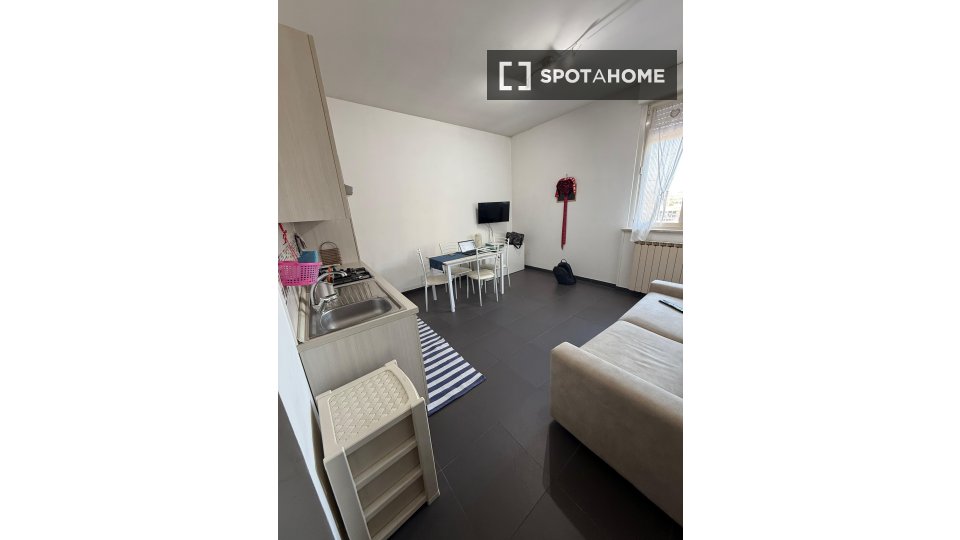Apartment Rome, 1 bed — photo 10