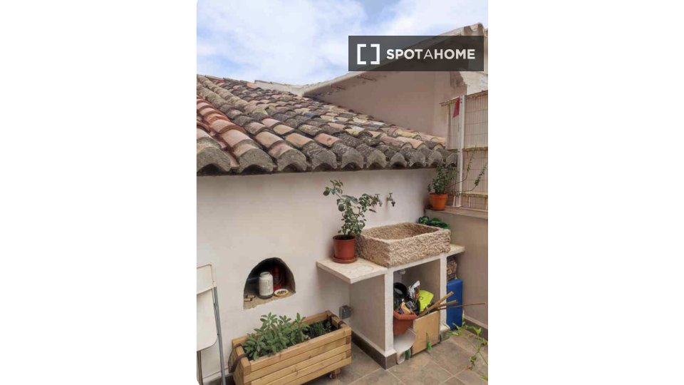 Apartment Valencia, 1 bed, 70m² — photo 9