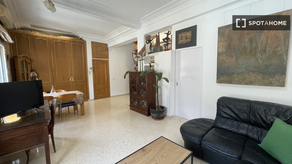 Apartment Valencia, 2 beds, 100m² — photo 13