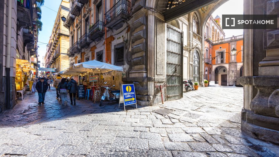 Apartment Naples, 1 bed, 95m² — photo 13