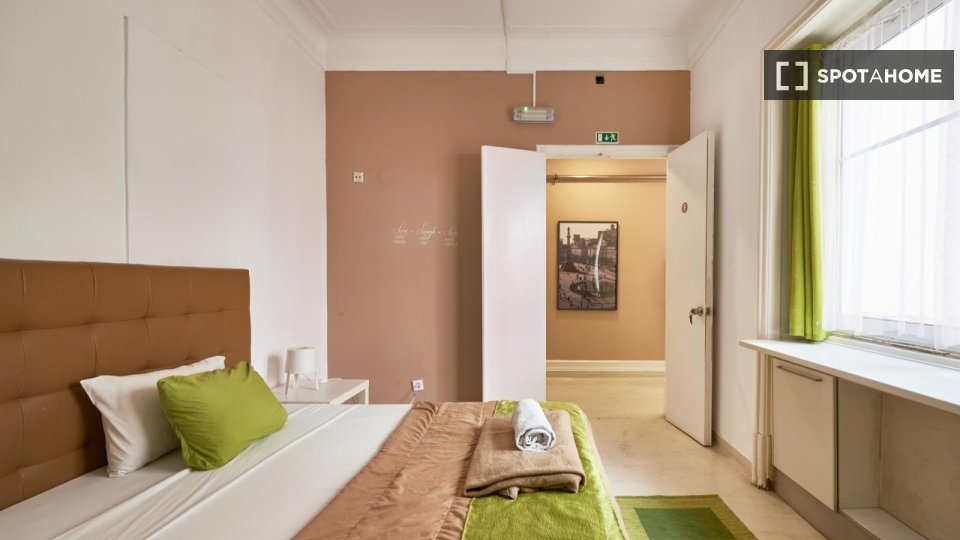 Double room Lisbon, 20 beds — photo 30