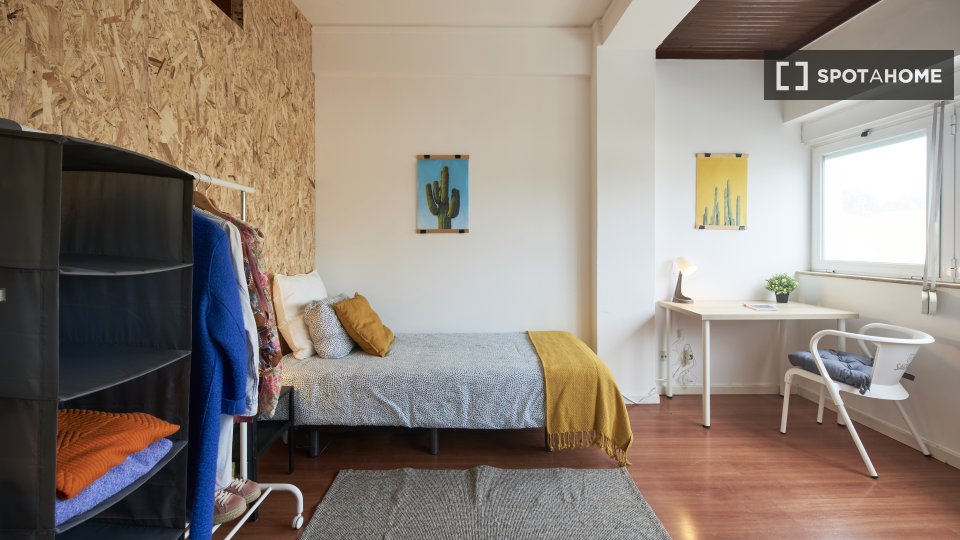 Double room Lisbon, 6 beds — photo 10