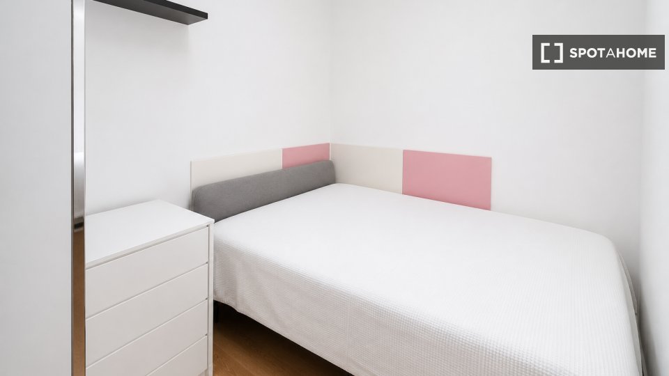 Apartment Madrid, 4 beds, 100m² — photo 14