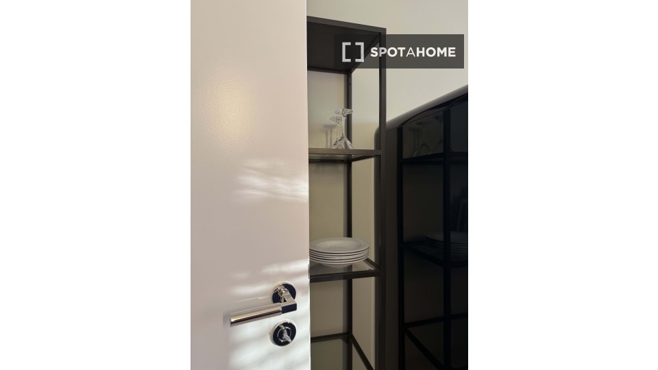Apartment Cologne, 2 beds, 70m² — photo 4
