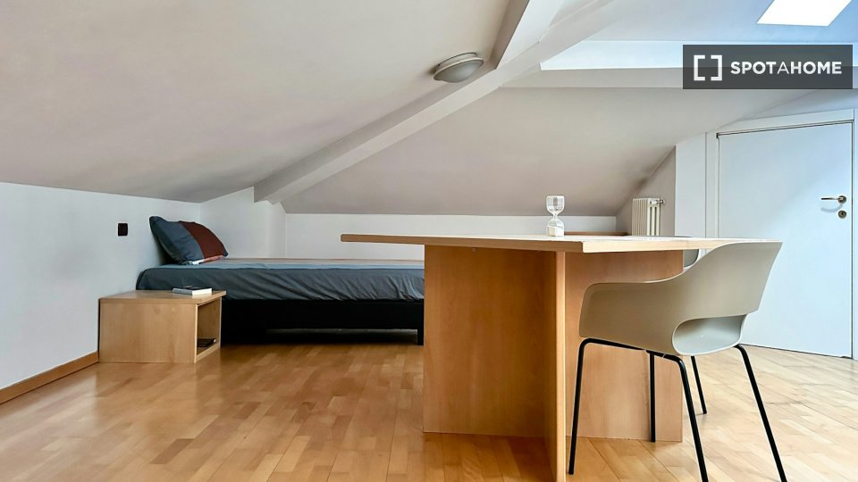 Double room Trento, 3 beds — photo 18