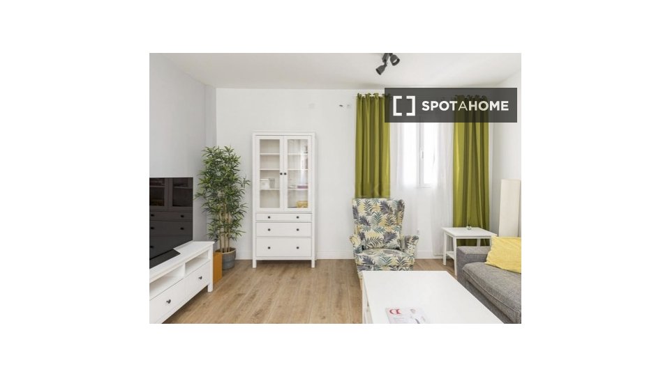 Apartment Madrid, 1 bed, 59m² — photo 2