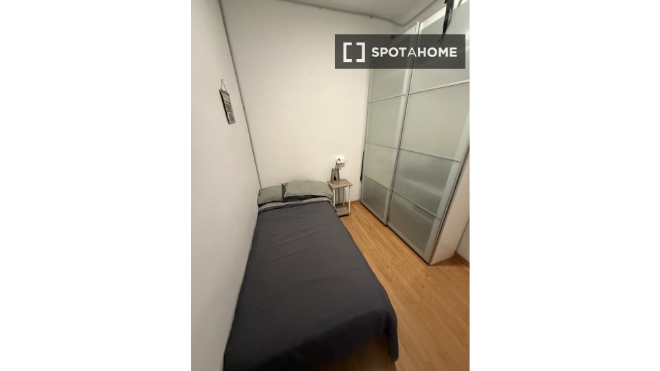 Double room Barcelona, 2 beds — photo 2