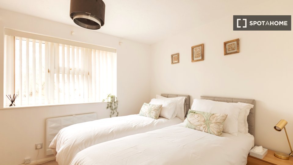 Apartment London, 2 beds — photo 10