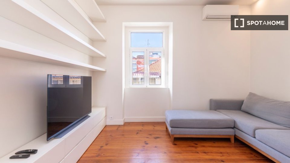 Apartment Lisbon, 4 beds — photo 10