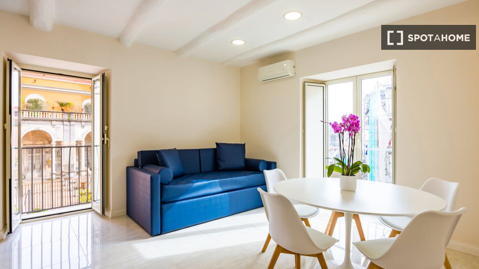 Apartment Naples, 1 bed, 95m² — photo 9