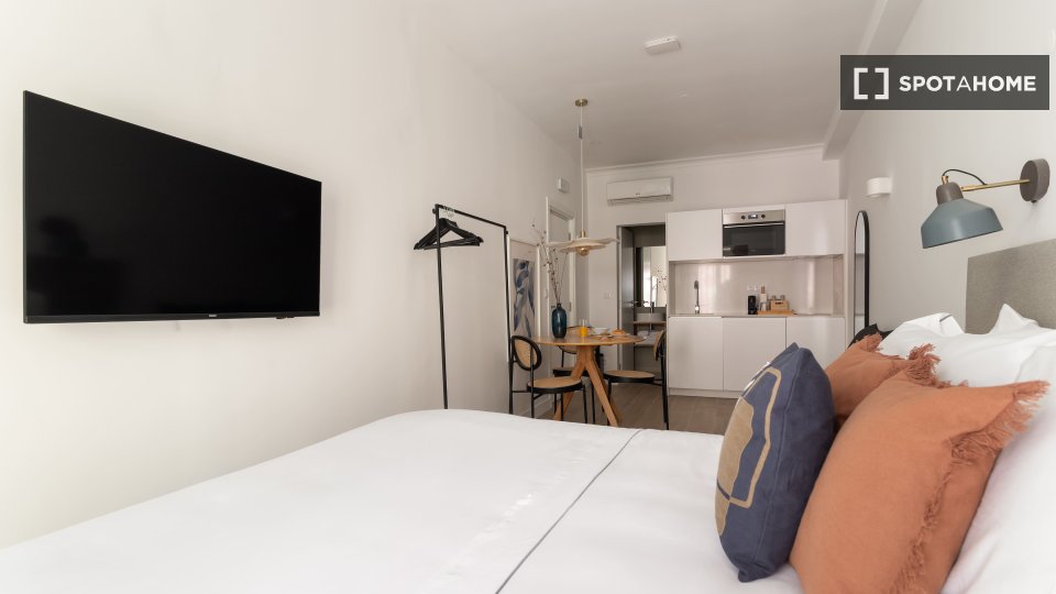 Apartment mono Lisbon, 25m² — photo 1
