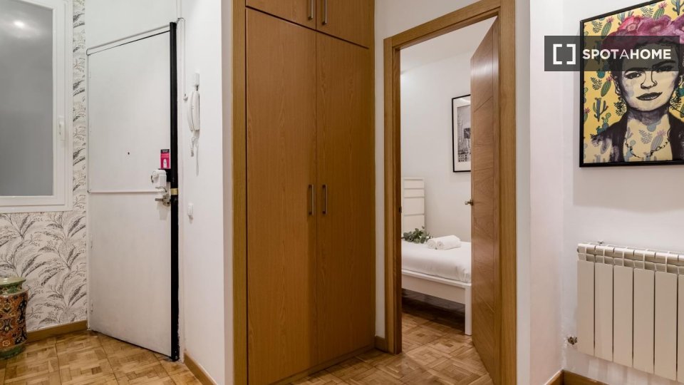 Apartment Madrid, 4 beds — photo 1